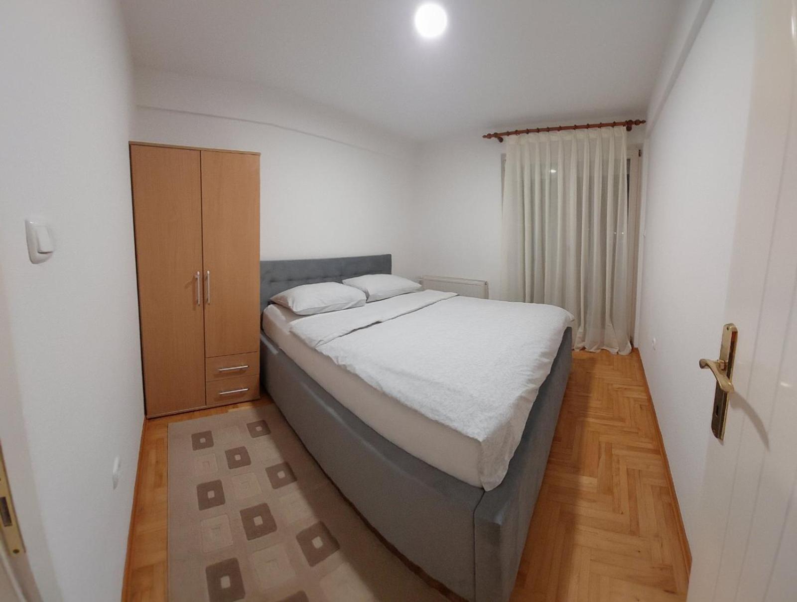 Aleksandar Banja Luka Esterno foto
