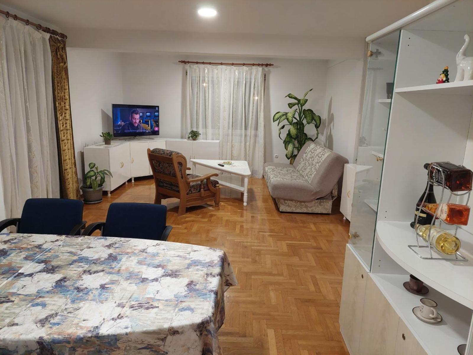 Aleksandar Banja Luka Esterno foto